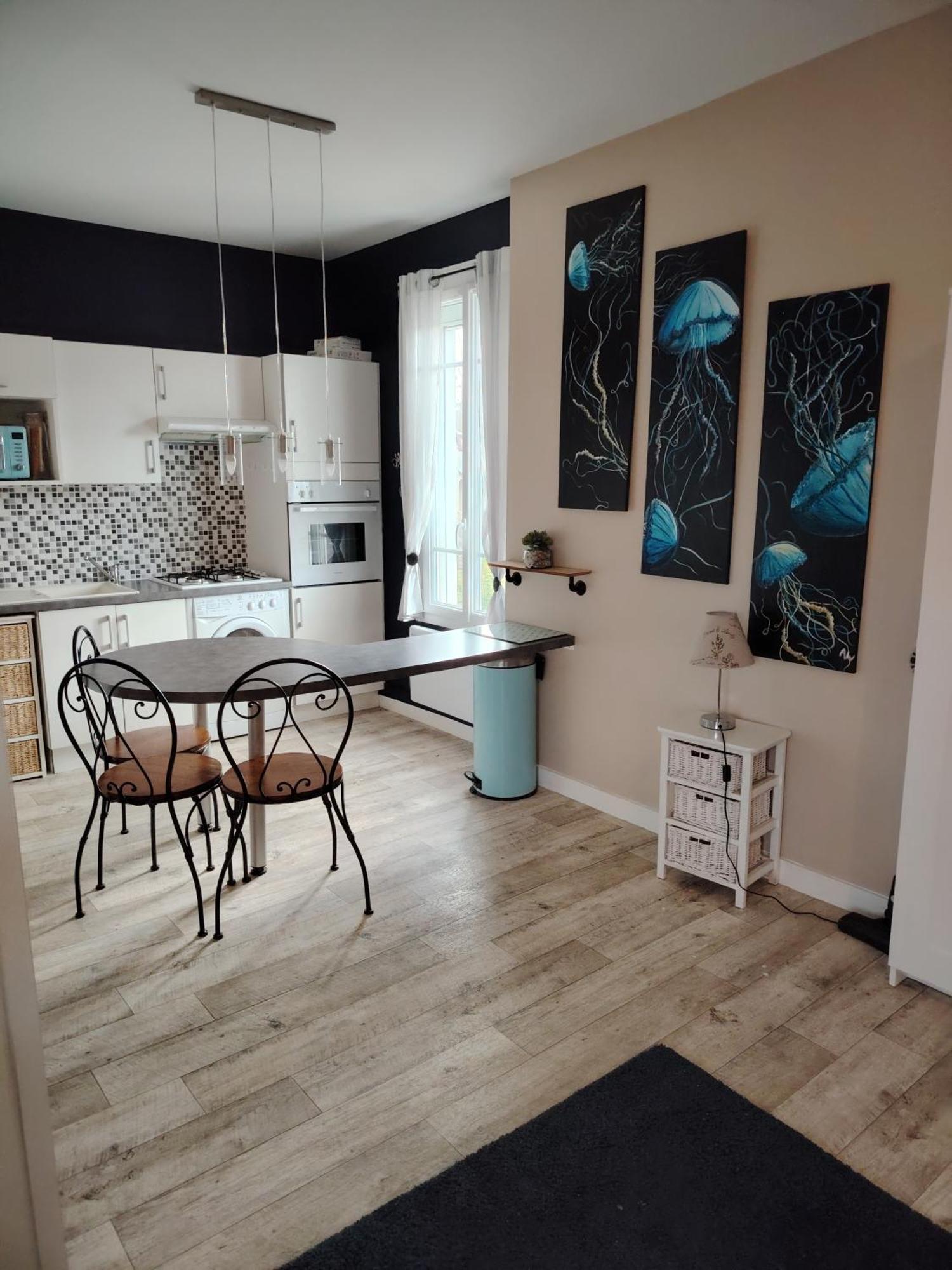 Joli Appartement Sur La Cote Saint-Jean-le-Thomas Extérieur photo